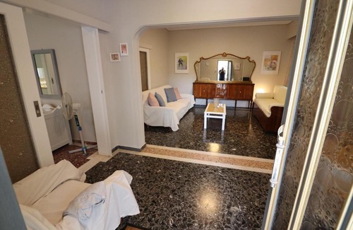 Spata-Artemida House | Sunny Cottage near the beach