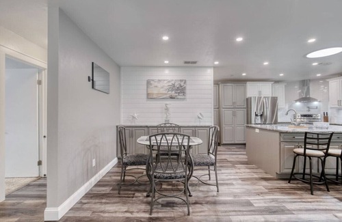 Allandale House | Sunny Days & Poolside Plays