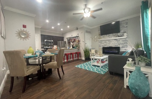Seminole Condo | SUNNY DELIGHT! pets ok! UPDATED HEATED POOL VACATION CONDO.