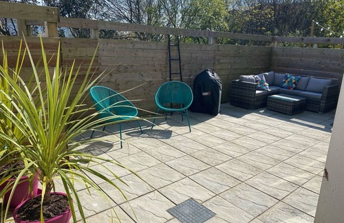 Newquay City Centre House | Sunny Eco Home minutes from the beach in Newquay