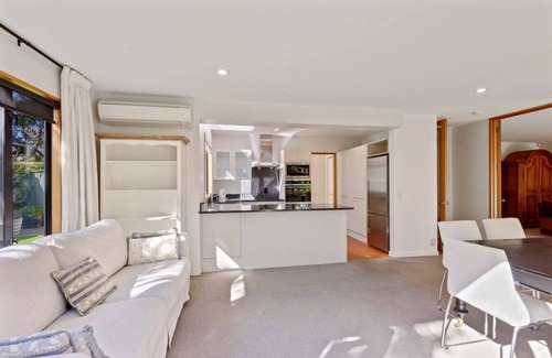 Merivale House | Sunny Family Home on Garden