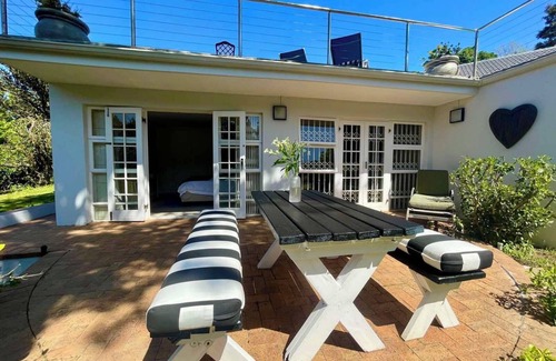Somerset West Apartment | Sunny garden apartment in a top location, surrounded by nature - pure relaxation!