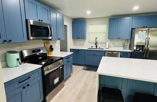 South Daytona House | Sunny Getaway in South Daytona- minutes to beaches, speedway and attractions