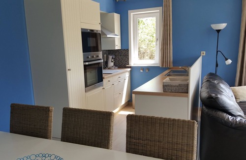 De Panne Apartment | Sunny ground floor apartment with terrace, garden and view of the dunes