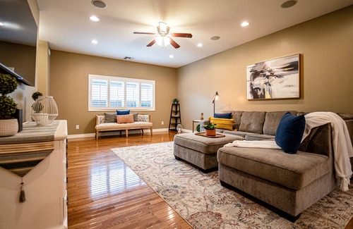 San Tan Valley House | Sunny Haven! Perfect Heated Pool Home. Dog Friendly! 6M Min,
