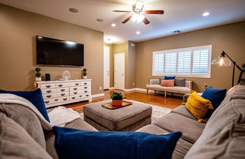 San Tan Valley House | Sunny Haven! Perfect Heated Pool Home. Dog Friendly! 6M Min,