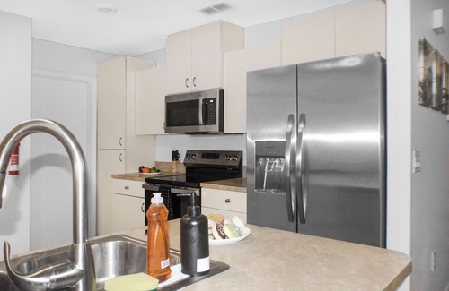 Spring Hill House | Sunny Heated Pool Home 5Min To Weeki Wachee For 10