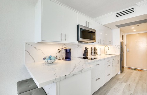 Sunny Isles Beach Apartment | Sunny Isles Beach Retreat w/Resort Perks!