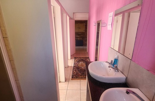 Sunnyside Hostel | Sunny Lodge