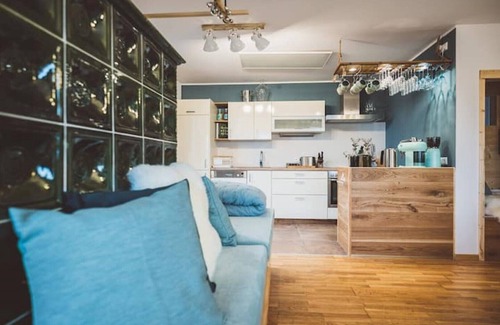 Obertressen House | Sunny luxury vacation home in Bad Aussee
