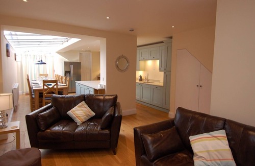 Teignmouth Cottage | SUNNY MOUNT, family friendly, country holiday cottage in Teignmouth