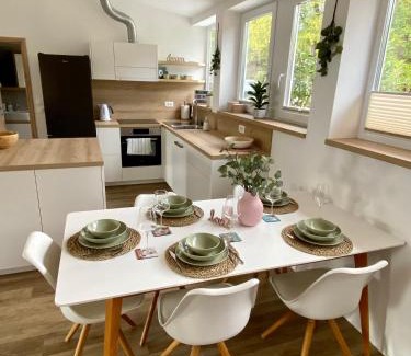 Dobeno Apartment | Sunny Oak Estate