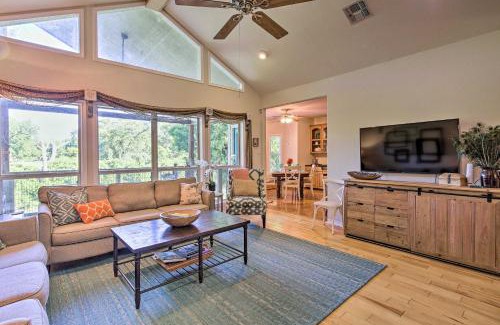 Seguin House | Sunny Seguin Retreat with Canoes on Guadalupe River!