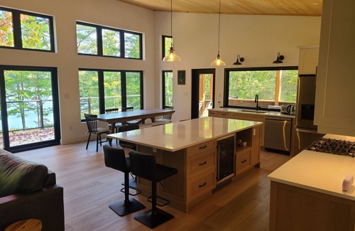 Madawaska Valley Cottage | Sunny Shores Lakehouse - scandi style cottage