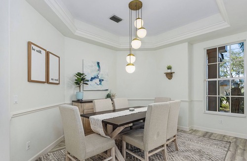 Port Charlotte House | Sunny South-Facing Salt & Heated Pool Spa on FISHING Lake FallWinter 25-26 Avail
