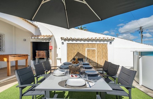 Lagoa e Carvoeiro House | Sunny Spacious House | Terrace and Free Parking