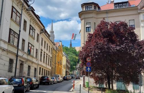 Budavar Apartment | Sunny Studio at the Castle
