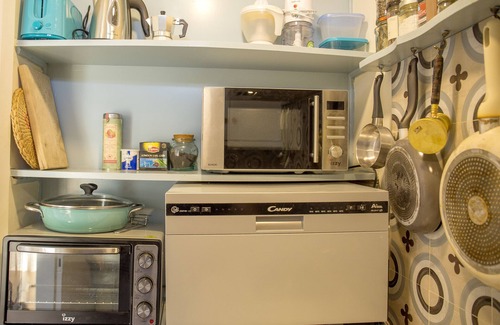Filopappou Apartment | Sunny Top Floor Studio/Excellent Athens view