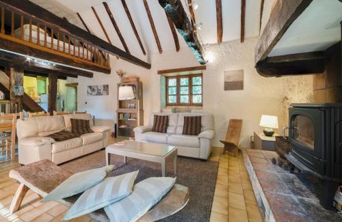 Brandonnet House | Sunny Watermill with Heated Pool