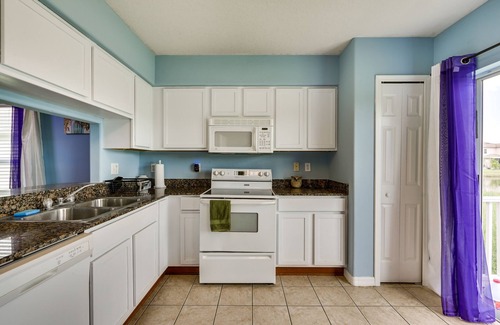 Wesley Chapel South House | Sunny Wesley Chapel Home ~ 2 Mi to Epperson Lagoon