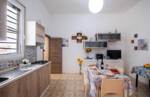 Torre Lapillo House | Sunrise Apartment in Villa With Private Parking and Air Conditioning