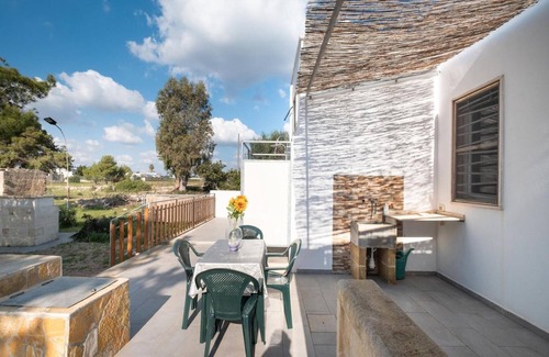 Torre Lapillo House | Sunrise Apartment in Villa With Private Parking and Air Conditioning