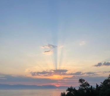 Agios Matthaios Apartment | Sunrise Apartment, Stunning Sea and Mountain View