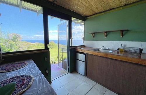 Papaaloa Cabin | Sunrise Farm Retreat Cabin - Farm Stay Hawaii