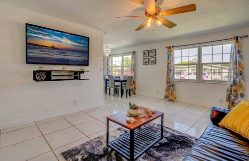 Survey Creek House | Sunrise Getaway