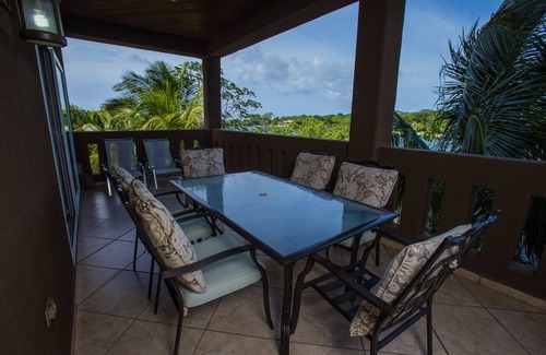 Antoneys Cay Condo | Sunrise Harbor, Roatan's Premier Vacation Retreat