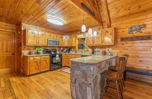 My Mountain Cabin | Sunrise on the Ridge - Mineral Bluff