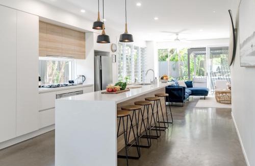 Sunrise Beach House | Sunrise SEA-esta