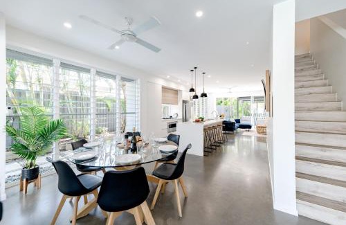 Sunrise Beach House | Sunrise SEA-esta