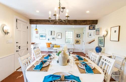 Truro House | Sunroom 1 3 Miles to Longnook Beach