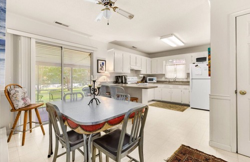 Ocean View House | Sunroom Serenity Cottage - Screened Patio for Coffee & Wine!