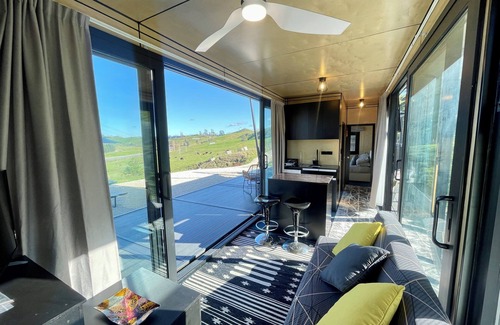 Hangatiki House | Sunset, 2 Bed W/outdoor Bath