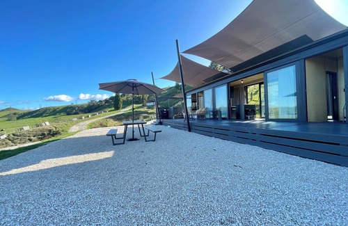 Hangatiki House | Sunset, 2 Bed W/outdoor Bath