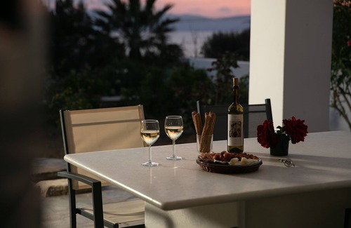 Stelida House | Sunset Beach house with two bedrooms