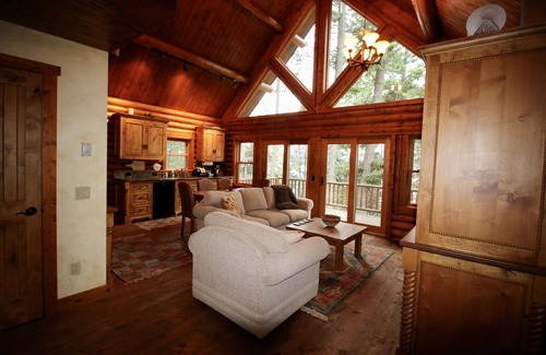 Woods Bay House | Sunset Cabin - Flathead Lake, Exquisite Log Home and Guest Cabin. Sleeps 12