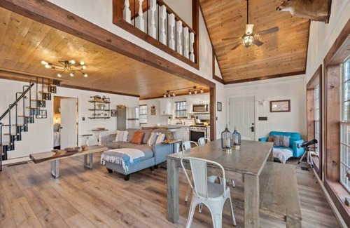 Eatonton House | Sunset Escape-Sleeps 6 Dock, Kayak, Fire pit+More!