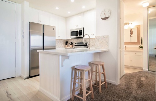 Townsite Condo | Sunset Harbor and Ocean Views, Modern Coastal Design, Beachfront Resort