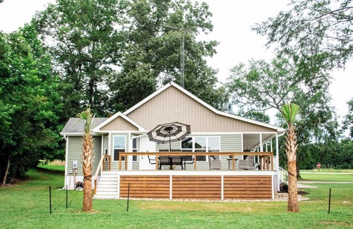 Chappells House | Sunset Oasis|PrivateDock|Sleeps8