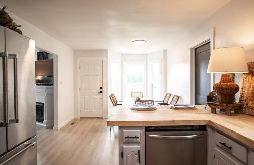 Chappells House | Sunset Oasis - PrivateDock - Sleeps8