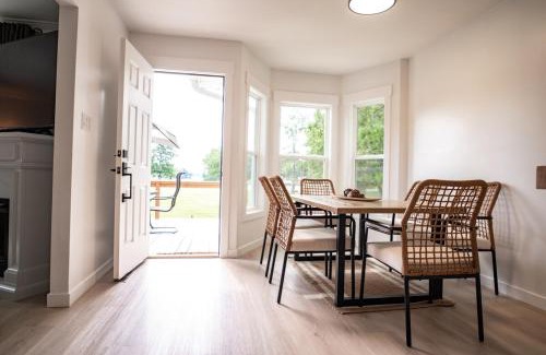 Chappells House | Sunset Oasis - PrivateDock - Sleeps8