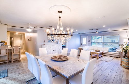 Boynton Beach House | Sunset Oasis Tropical Retreat