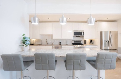 North Miami Beach House | °Sunset Pool House 4BR/13 People Hidden Gem