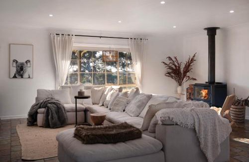 Franklinford House | Sunset Retreat - 4 bedroom home with sunset views