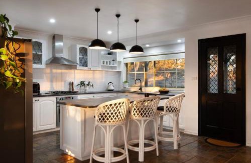 Franklinford House | Sunset Retreat - 4 bedroom home with sunset views