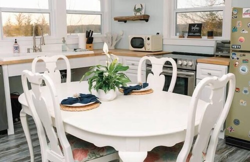 Elkton Cottage | Sunset River Shack -amazing waterfront view