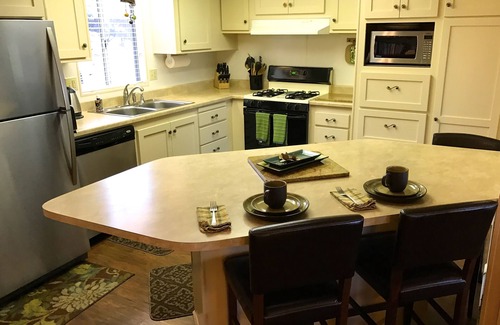 Midpines House | Sunset Roost-the Perfect Nest for Yosemite-Private Hot Tub